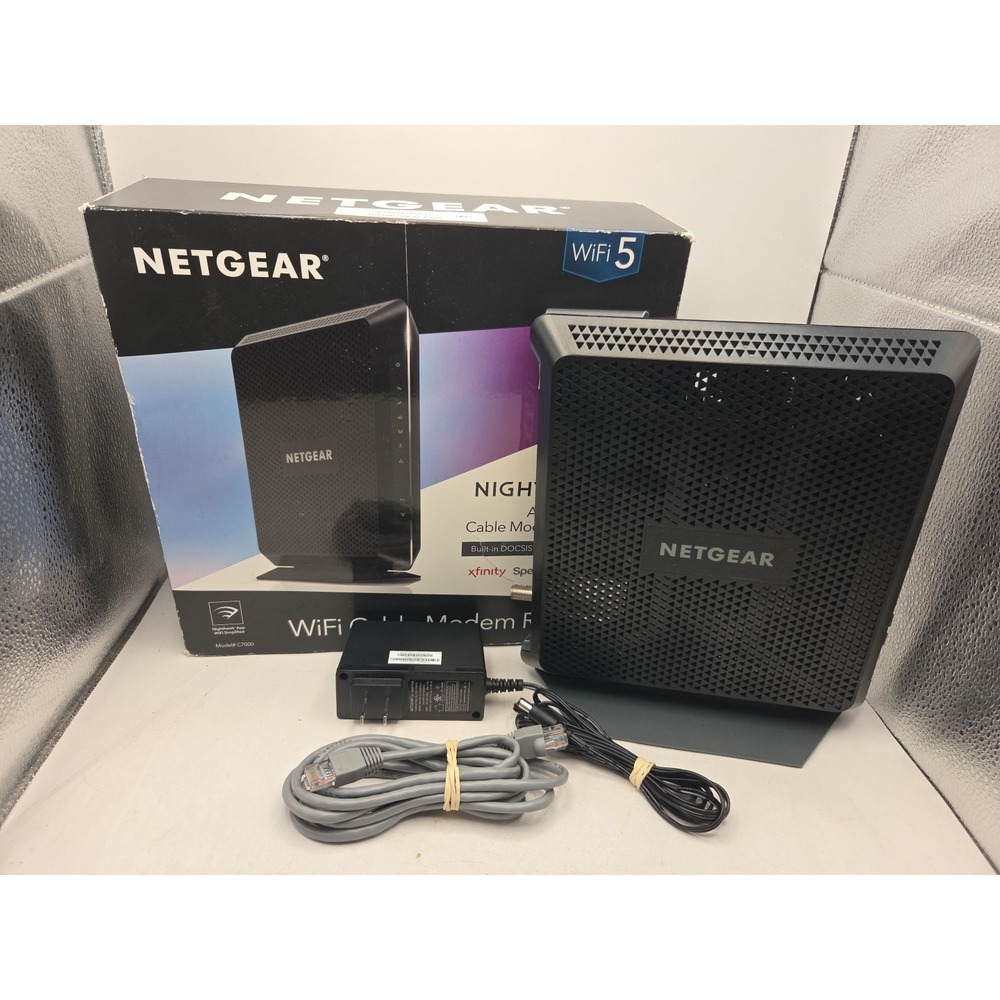 NETGEAR C7000V2 AC1900 WIFI CABLE ROUTER W/ Box and Cords SEE NOTES